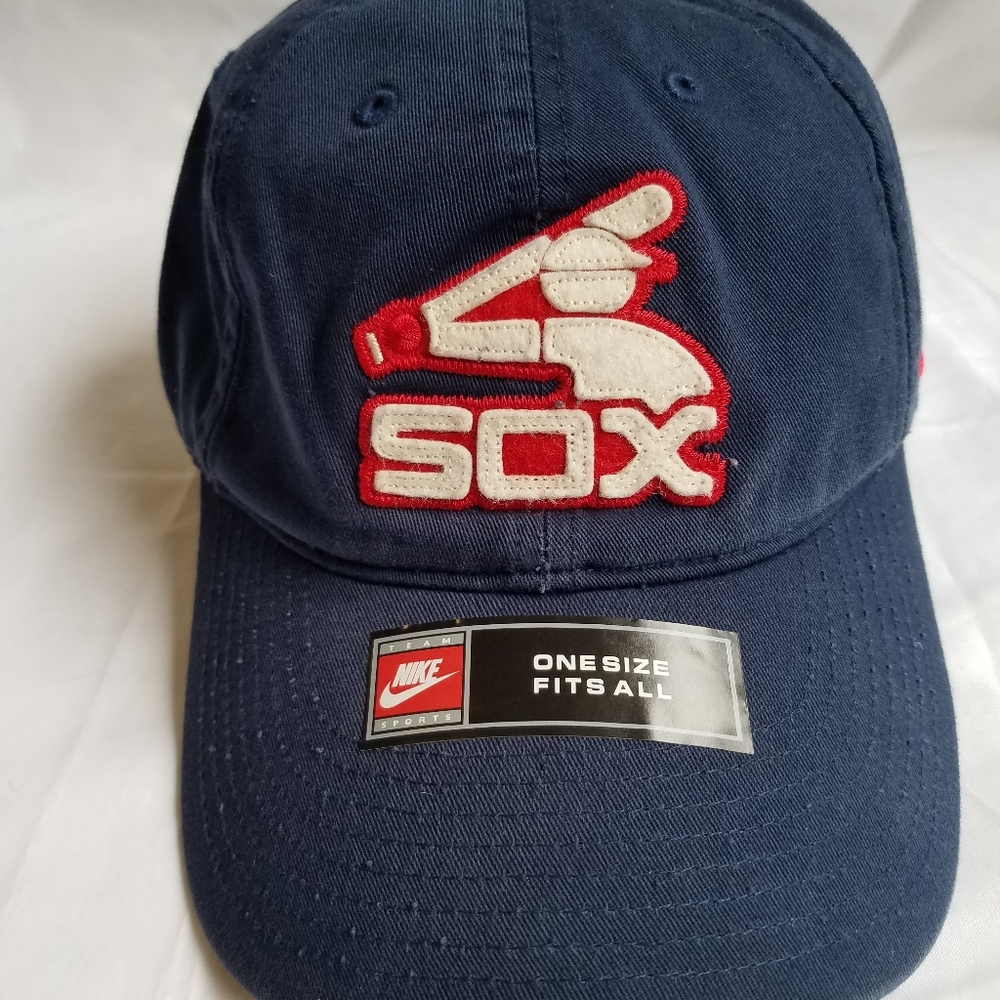 NWT-MLB White Sox Nike Cooperstown collection hat